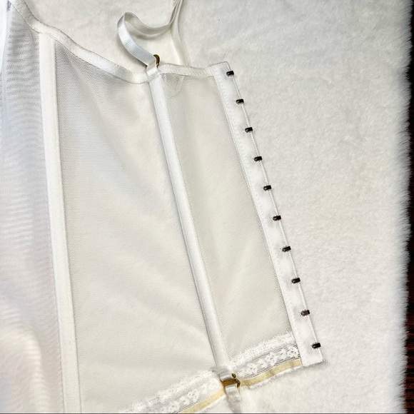 VS Very Sexy Corset Garter Belt Bustier Leopard & White Lace Lingerie Size 34B - Picture 15 of 16